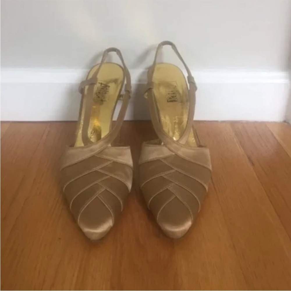 Allure Vintage Satin Formal Gold Pointed Slingback Heels [Size 9.5]
